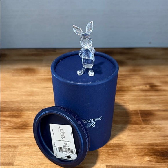 Retired Swarovski Disney Piglet Figurine - Picture 2 of 10